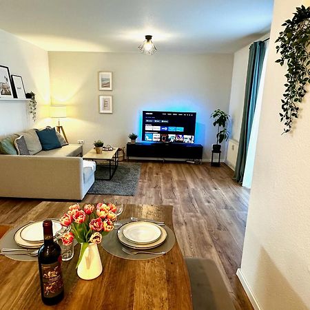 Geraeumiges 2R City-Apartment Uninaehe Mit Tv Streaming, Terrasse Magdeburg Zewnętrze zdjęcie