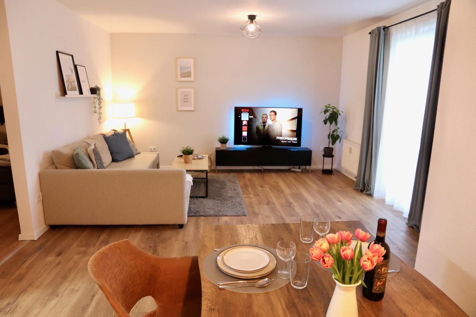 Geraeumiges 2R City-Apartment Uninaehe Mit Tv Streaming, Terrasse Magdeburg Zewnętrze zdjęcie